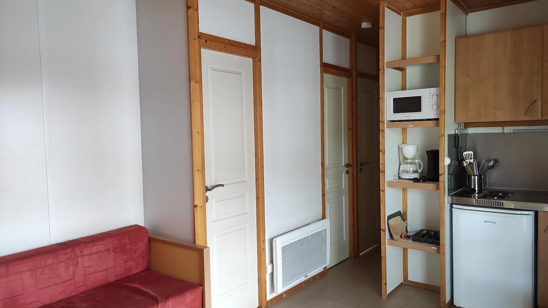 Camping Onlycamp Les Petites Roches Saint-Hilaire  Frankrike