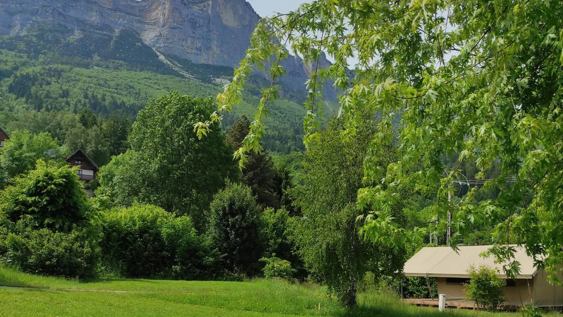 Campsite Camping Onlycamp Les Petites Roches Saint-Hilaire